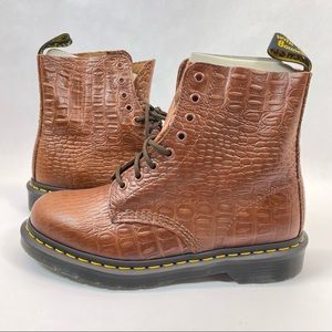 DR MARTENS PASCAL CROC BOOTS Dark Brown Womens Shoe Size 9 Vibrance 23725201